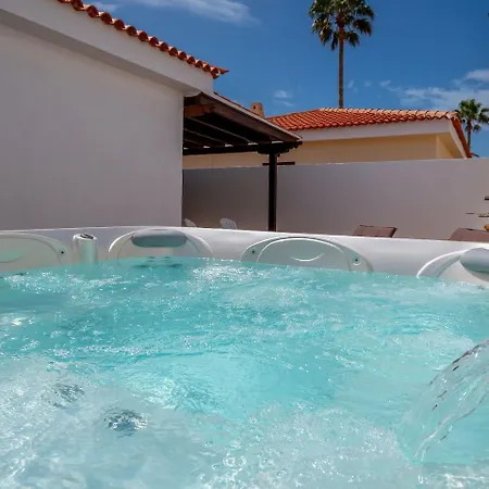 Rosa ヴィラ カジャオ・サルバヘ